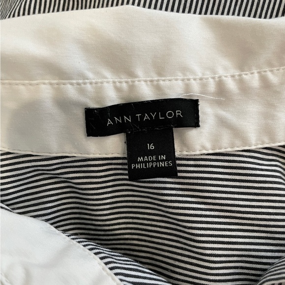 Ann Taylor Black and White Striped Button Up - Picture 5 of 6